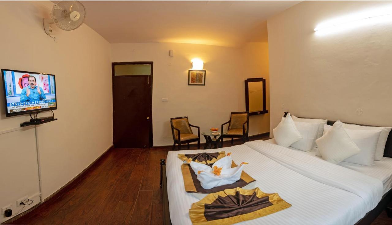 Langdale Manor Hotell Nainital Exteriör bild