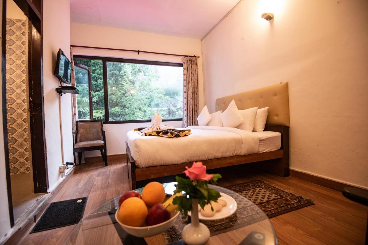 Langdale Manor Hotell Nainital Exteriör bild